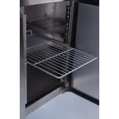 Bergman Basic-Line 700 Tiefkühltisch 4-türig mit Aufkantung - 553 l, Bild 2