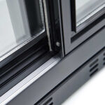 Vaiotec Barkühlschrank schwarz / 3 Glasschiebetüren, Höhe 840 mm, 1350 x 520 mm – Bild 4
