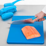 Schneidbrett, HACCP, Farbe blau, 450 x 300 x 13 mm (BxTxH) – Bild 4