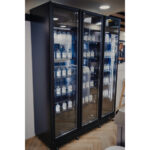 Combisteel Kühlschrank 3 Glastüren Schwarz Nap-1200 – Bild 10