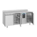 Combisteel Pro Line 700 Kühltisch Aufkantung 3 Türen Mono Block – Bild 2