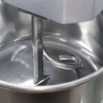 Spiral-Teigknetmaschine, automatische Steuerung, 10 Liter, 0,75 kW – Bild 3