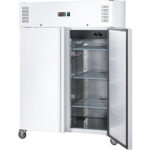 Starline Doppeltür-Kühlschrank GN 2/1, weiß, fahrbar, 1340x810x2000 (BxTxH), 0,35 kW – Bild 2