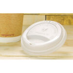 Vegware kompostierbare Heißgetränkebecher-Deckel 34 & 45,5cl (1000 Stück) – Bild 4