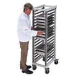 Cambro GN 1/1 Regalwagen 18 Etagen – Bild 5