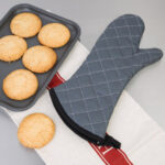 Vogue feuerhemmender Ofenhandschuh – Bild 4