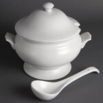 Olympia Whiteware Suppenterrine und Kelle 2,5L