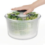 OXO Good Grips Salatschleuder 5,8L – Bild 2