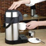 Olympia Edelstahl Pumpkanne 2,5L – Bild 5