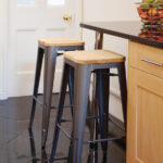 Bolero Bistro Barhocker aus Stahl mit Holzsitz - grau (4 Stück) – Bild 8