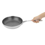 Vogue Tri-Shield Edelstahl Bratpfanne mit Clad-Beschichtung 24cm – Bild 3